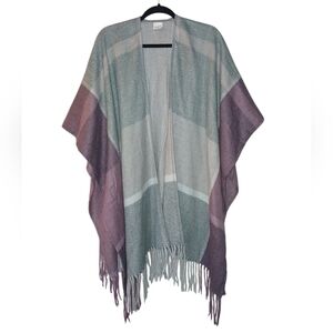 Woolrich purple fringe one size fits all poncho wrap